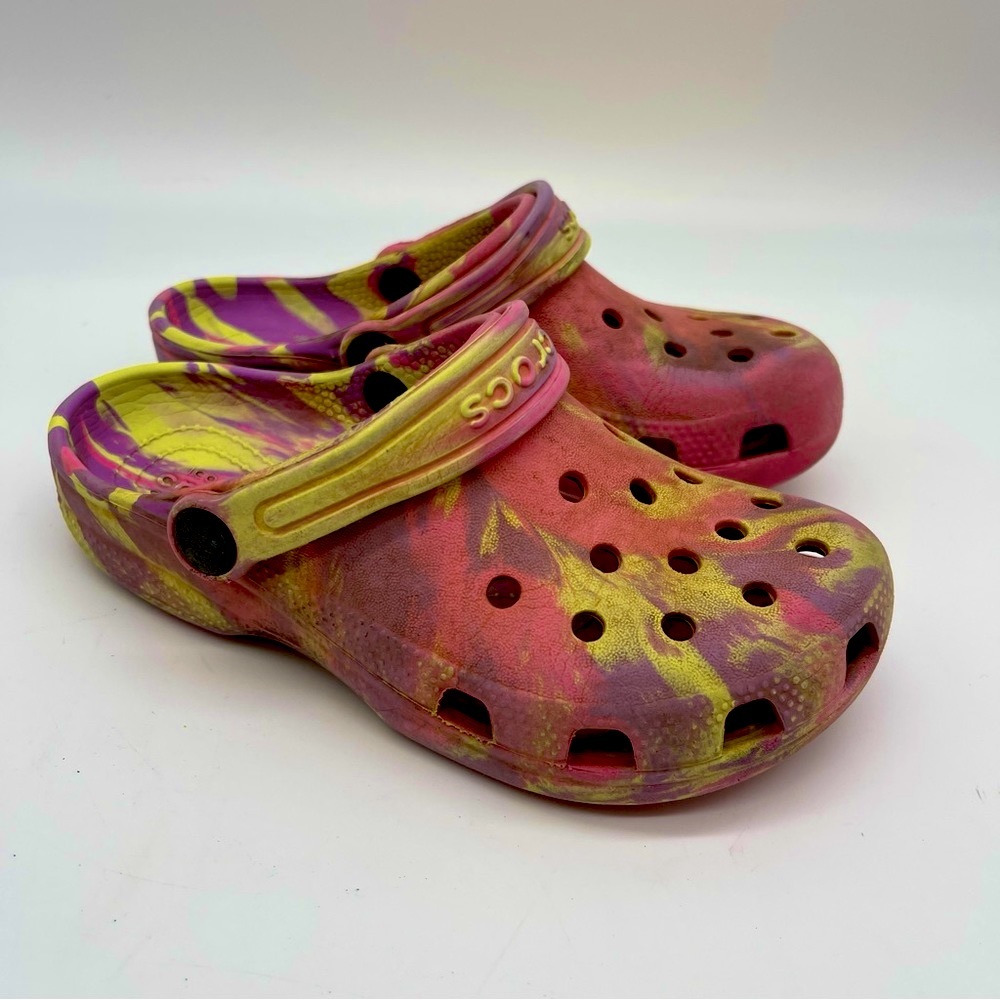 Crocs Kids Unisex Pink Yellow Tie Dye size 13